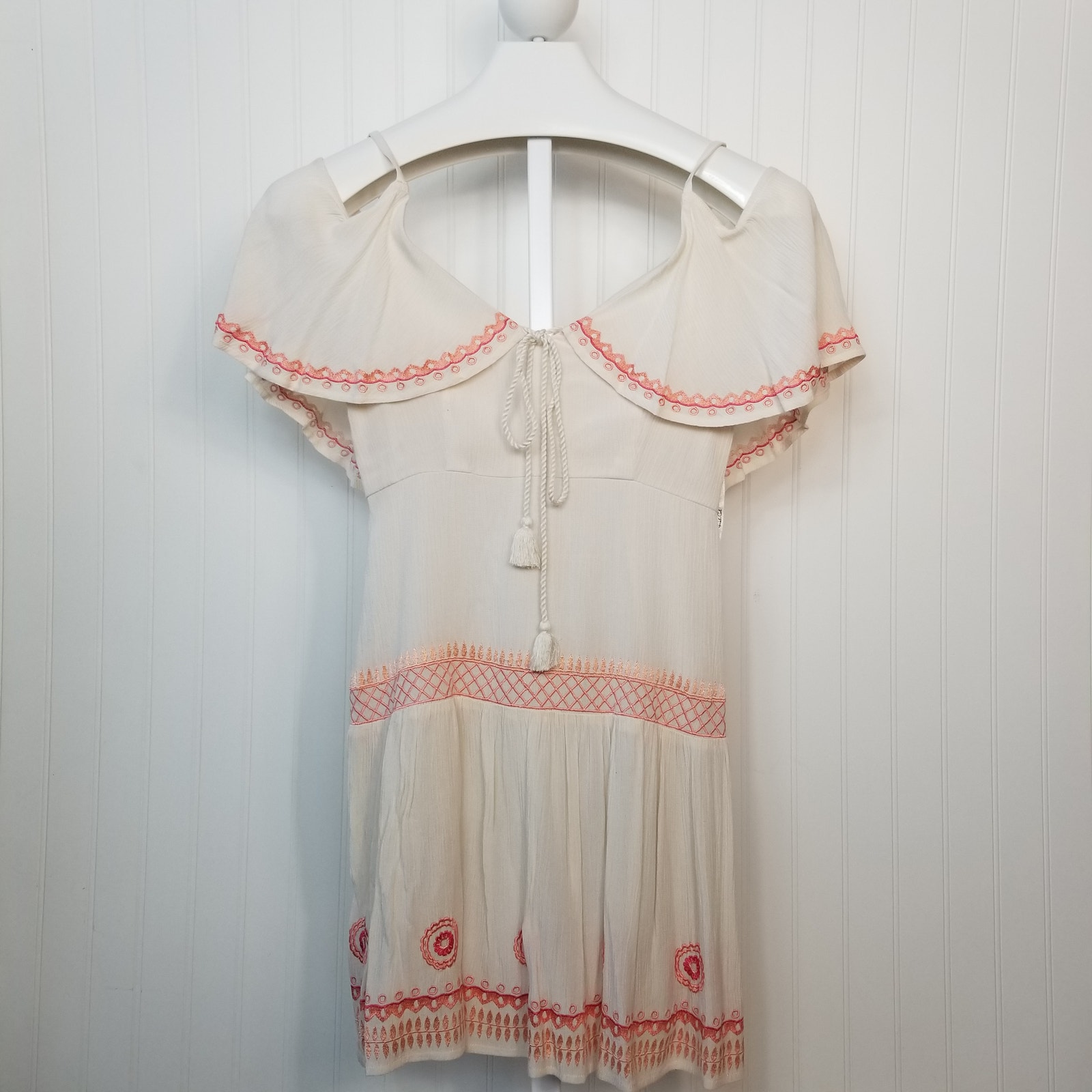Rahi Cali Boho Embroidered Cold Shoulder Tassel Mini Dress Xs